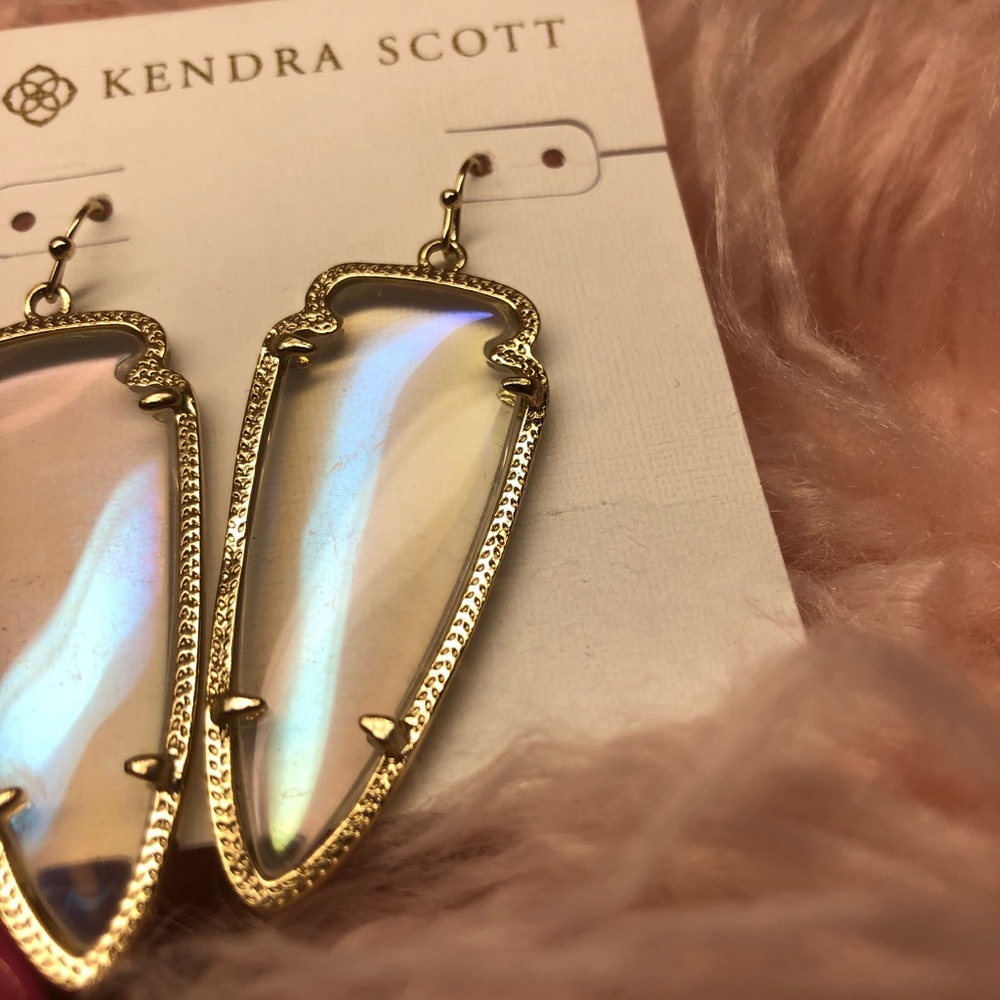 Sold. Rare Kendra Scott earnings - Picture 4 of 8